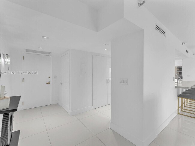 Foto del edificio - 19707 Turnberry Way