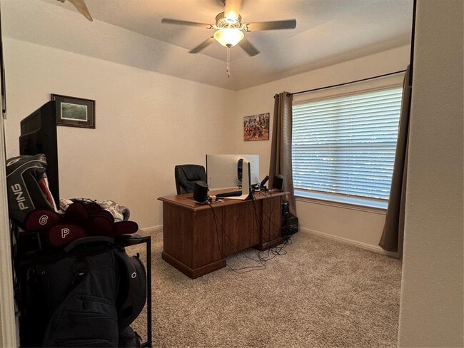 Building Photo - 2005 Long Shadow Ln