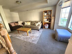 Building Photo - 565 N 300 E