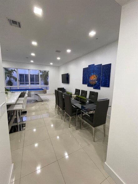Foto del edificio - 6650 NW 104th Path