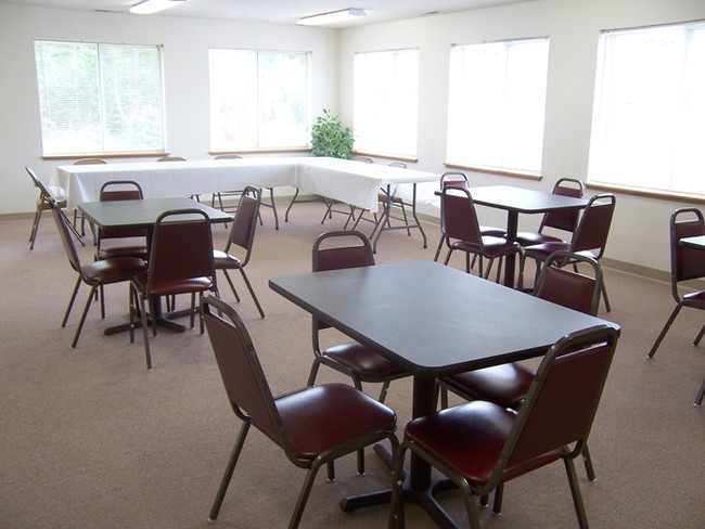 Common Area - Forest Park West Apartments