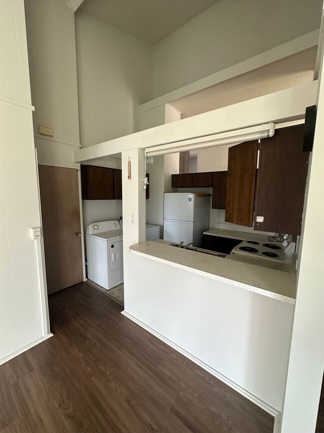 Building Photo - 3 BD / 2 BA Townhome in Aiea!!!