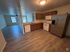 Building Photo - 121 E Havasupai St