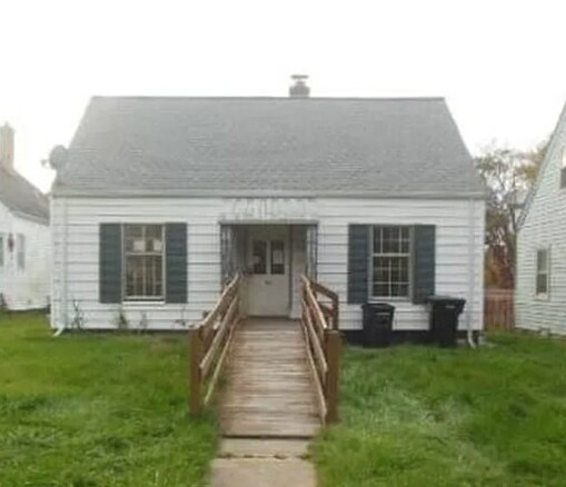 Building Photo - 3321 S Main St