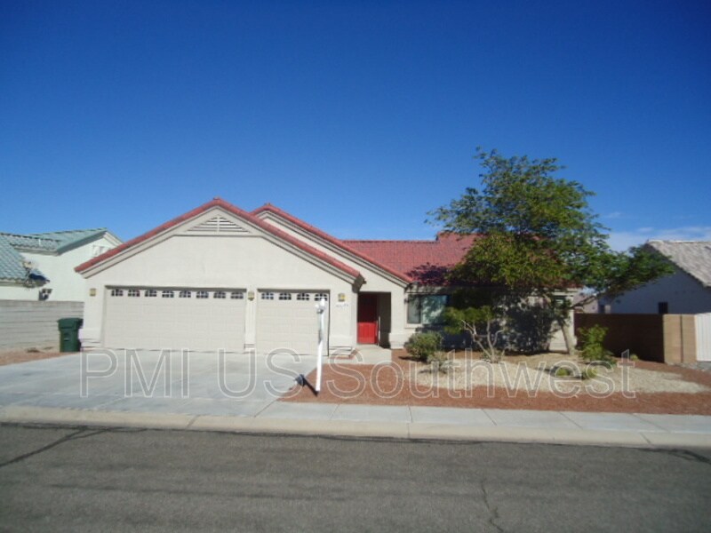 2189 Mullholland Dr, Fort Mohave, AZ 86426 House Rental in Fort