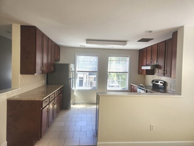 Foto del edificio - 46 Stoneridge Cir