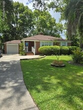 Building Photo - 5256 Astral St