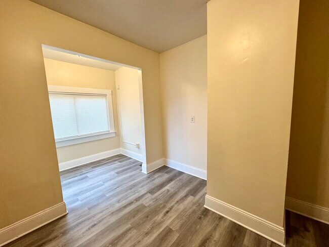 Foto del edificio - 2442 16th St NE