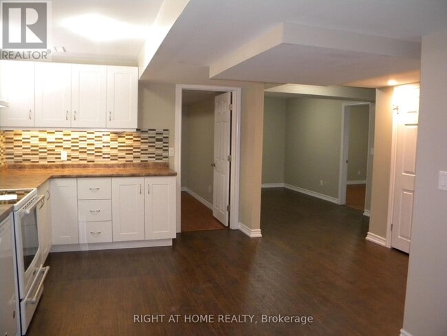 Building Photo - 42 Westminster Cir