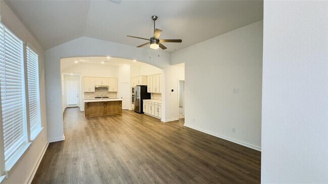 Building Photo - 5010 Cedar Sage Dr