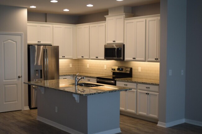 Building Photo - 1066 Flowing Tide Dr