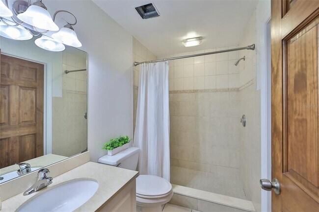 Foto del edificio - 215 Central Ave