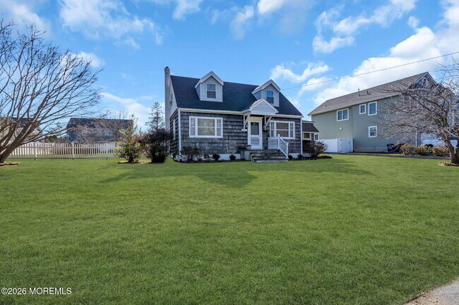 Foto del edificio - 633 Agnes Ave