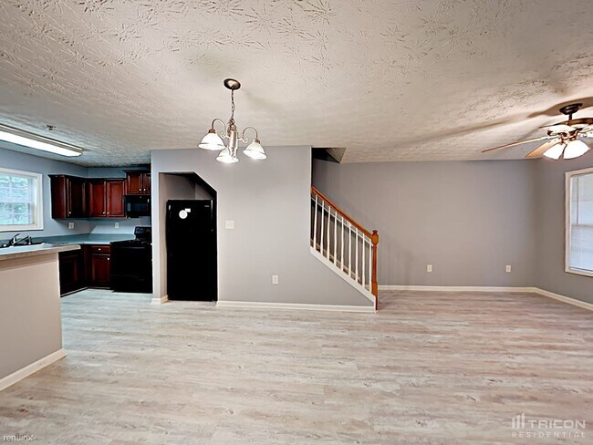 Building Photo - 1038 Wedgewood Ct NE