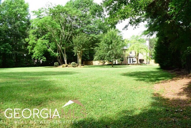 Foto del edificio - 375 Lora Smith Rd
