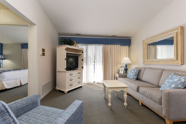Building Photo - 5719 Creeks Crossing N