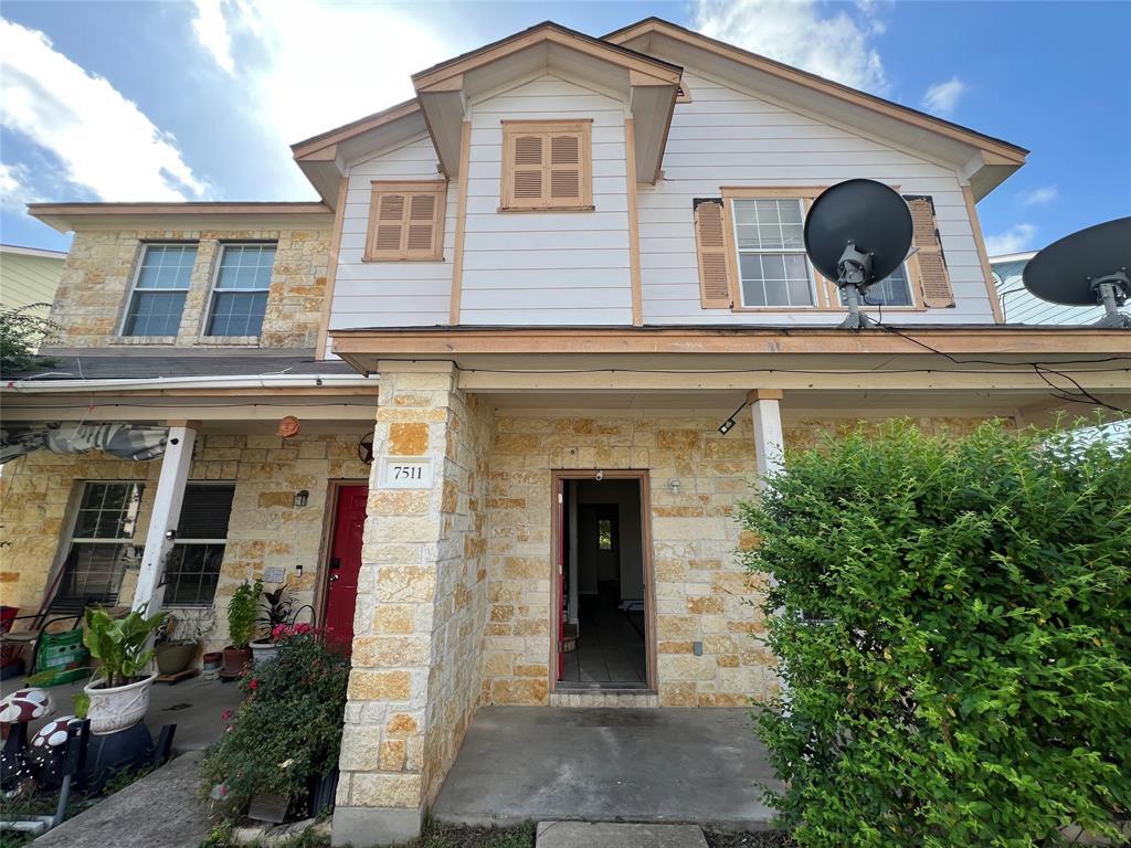 Primary Photo - 7511 Lazy Creek Dr
