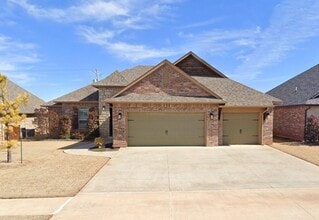 Building Photo - 6608 Bentley Dr