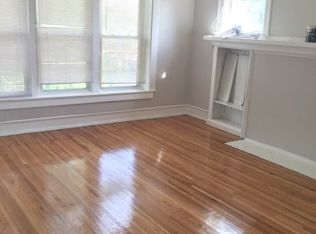 Foto del edificio - 6240-6242 S Vernon St
