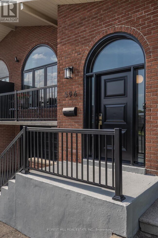 Building Photo - 596 Woodbridge Ave