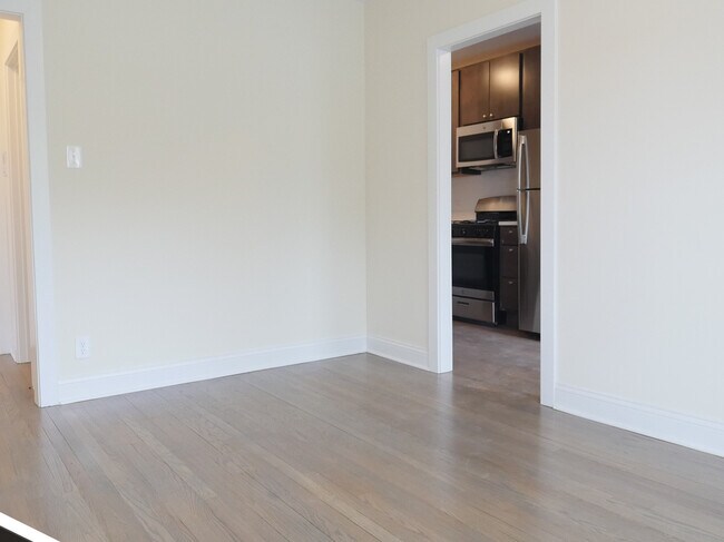 Foto del edificio - 2645 N Spaulding Ave
