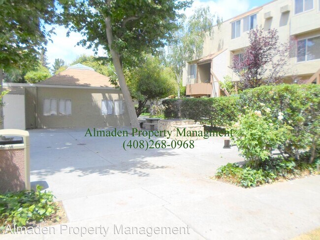 Foto del edificio - 2 br, 1.5 bath House - 340 Auburn Way #18