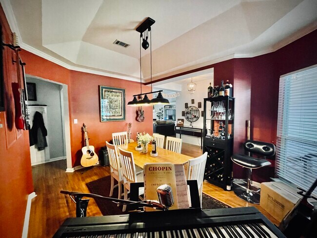 Foto del edificio - 4553 Castlewood Ln