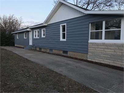 Building Photo - 553 Ballard Ave
