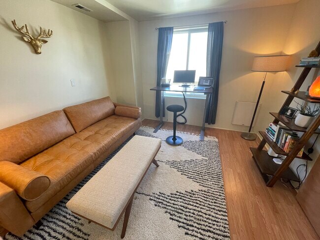 Living/office room - 816 N Holland St