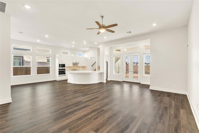 Foto del edificio - 2216 Bellisa Vis Dr