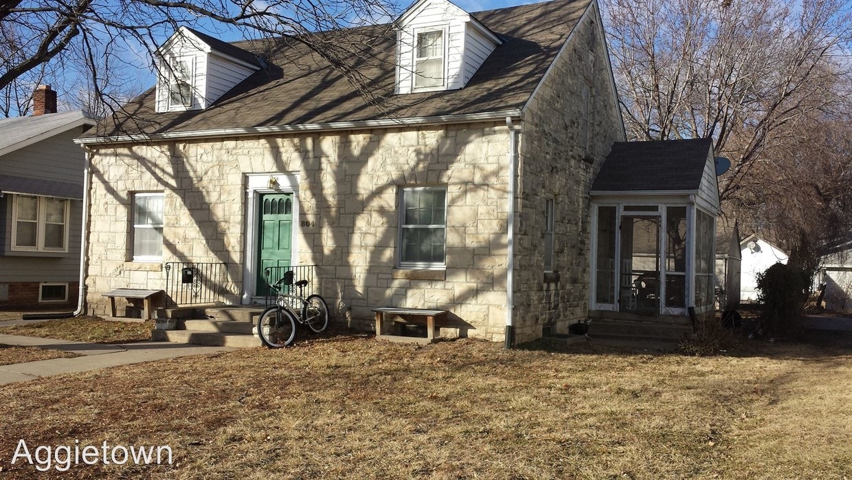 Primary Photo - 804 Laramie St