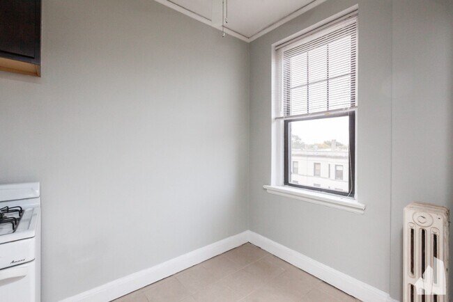 Foto del edificio - 3831 N Fremont St