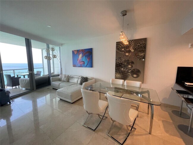 Building Photo - 17121 Collins Ave