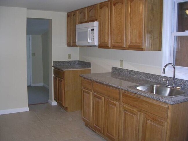 Foto del edificio - Fantastic 2+ Bedroom w/ 1 1/2 Bath Home! R...