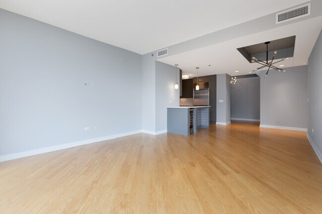 Building Photo - 60 E Monroe St