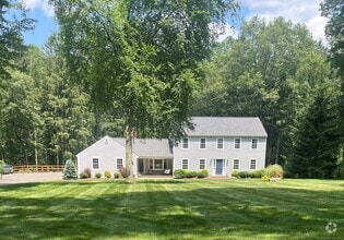 Building Photo - 124 Wilson Rd