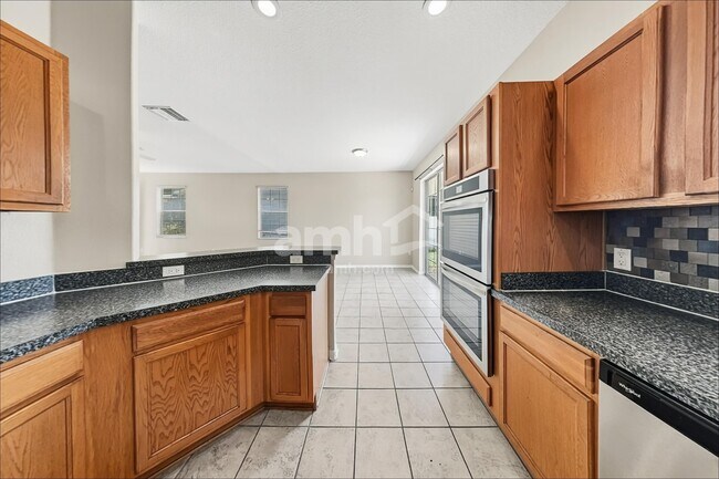 Foto del edificio - 11112 Silver Fern Way