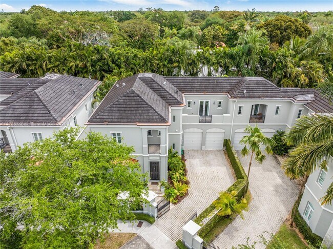 Foto del edificio - 10155 SW 75th Pl