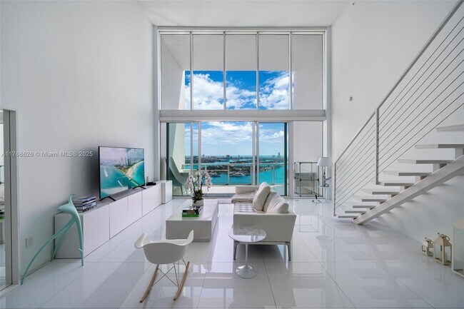 Foto del edificio - 1040 Biscayne Blvd