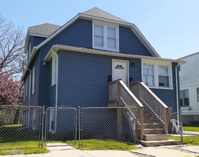 Building Photo - 9147 S Normal Ave