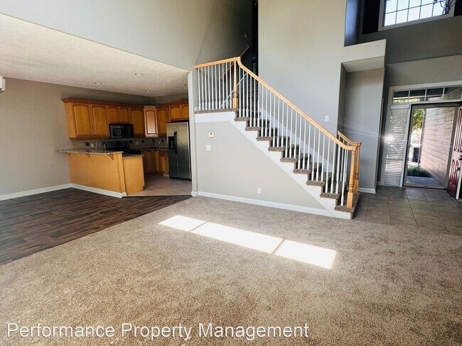 Building Photo - 3 br, 2.5 bath House - 6813 N 122nd Ct