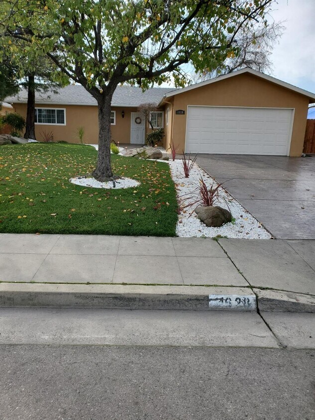1628 E Gettysburg Ave, Clovis, CA 93611 House for Rent in Clovis, CA