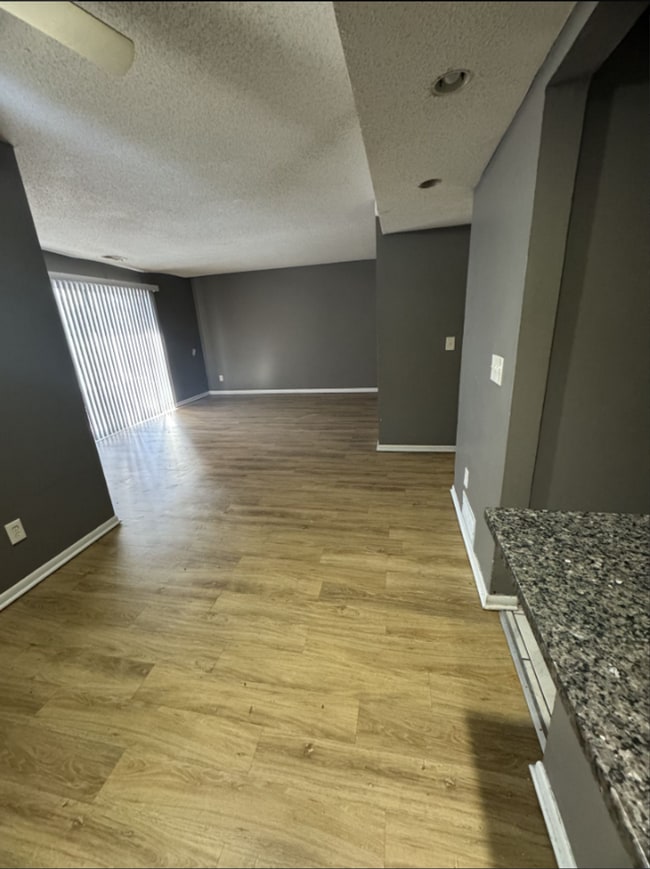 Interior Photo - spacious 1 bedroom