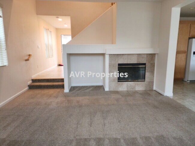 Foto del edificio - 6168 Springtime Common