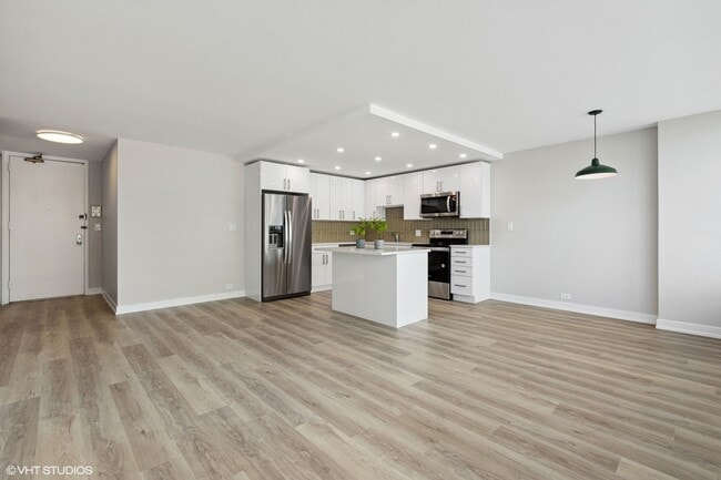Building Photo - 4800 S Chicago Beach Dr