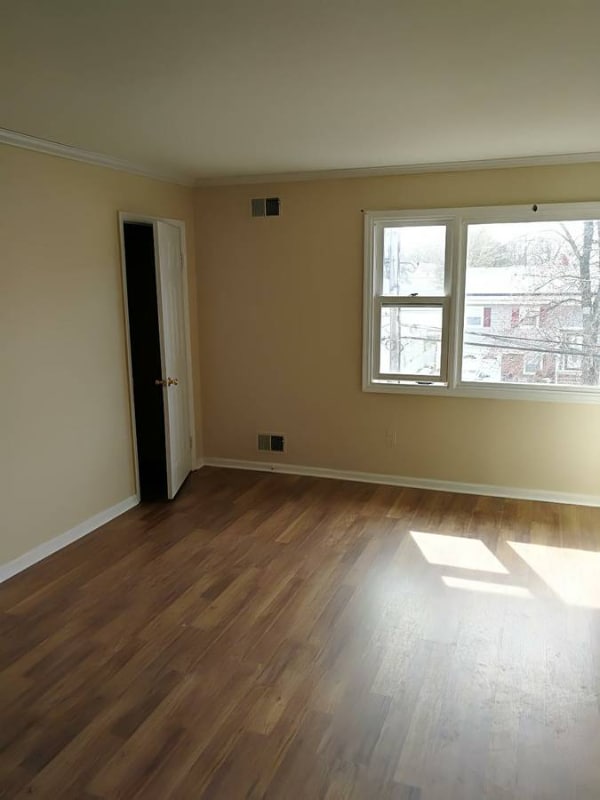 Building Photo - 235 Cristiani St