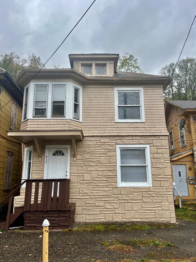 Foto principal - 415A Walnut St