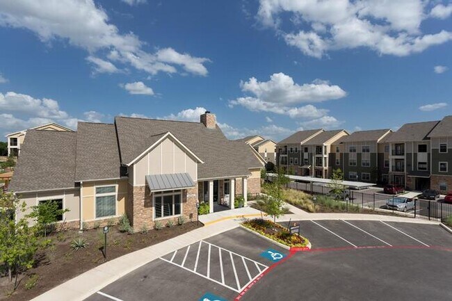 Foto del edificio - 24442 U.S. Hwy 281 N