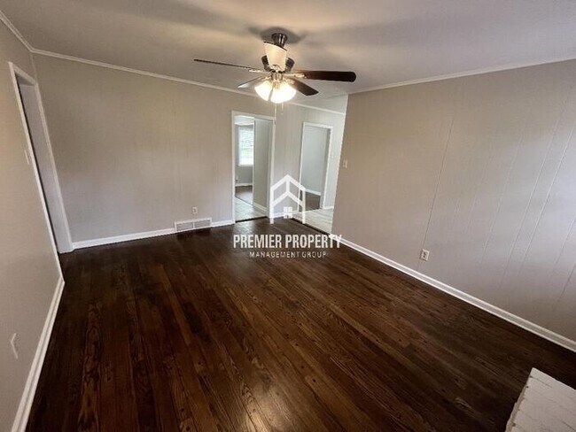 Foto del edificio - 3191 Beauchamp - Available Now!