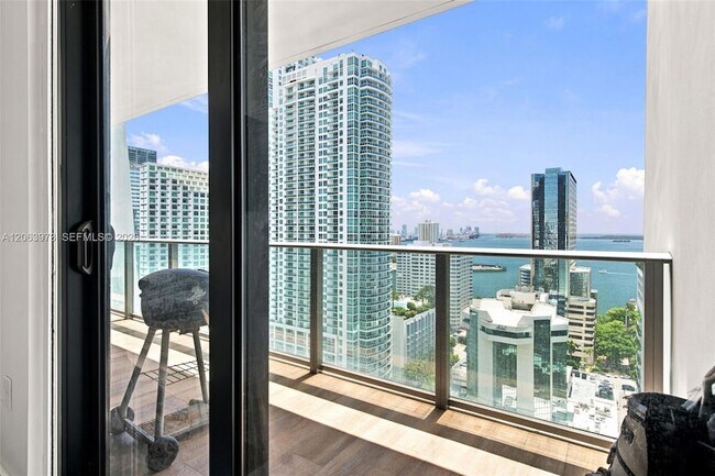 Foto del edificio - 1010 Brickell Ave